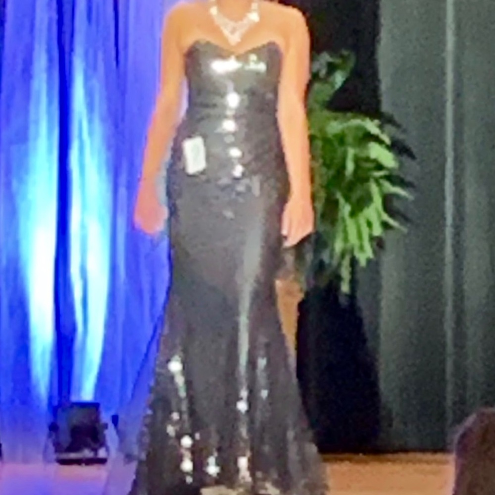 Formal-fully sequined dress